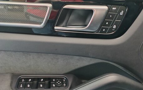 Porsche Cayenne III, 2023 год, 13 290 000 рублей, 9 фотография