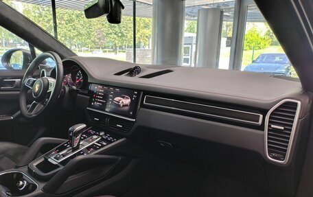 Porsche Cayenne III, 2023 год, 13 290 000 рублей, 24 фотография