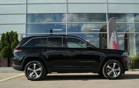 Jeep Grand Cherokee, 2023 год, 5 690 000 рублей, 8 фотография