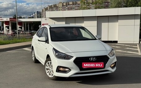 Hyundai Solaris II рестайлинг, 2018 год, 1 410 000 рублей, 2 фотография