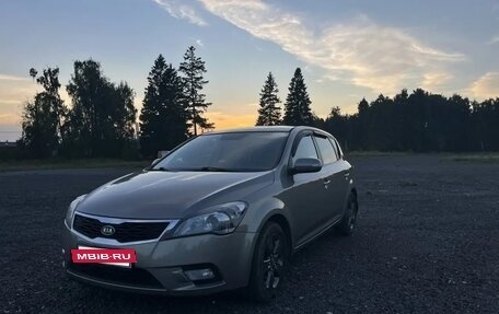 KIA cee'd I рестайлинг, 2012 год, 750 000 рублей, 6 фотография