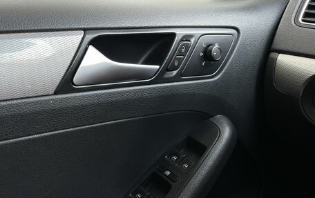 Volkswagen Jetta VI, 2017 год, 1 288 000 рублей, 16 фотография