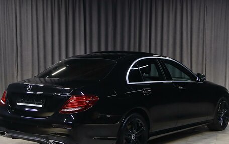 Mercedes-Benz E-Класс, 2020 год, 2 999 000 рублей, 2 фотография