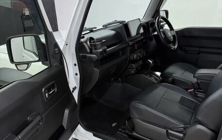 Suzuki Jimny, 2020 год, 2 400 000 рублей, 16 фотография