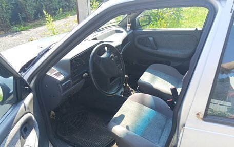 Daewoo Nexia I рестайлинг, 2004 год, 90 000 рублей, 3 фотография