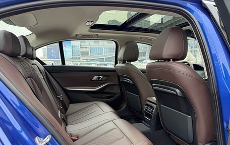 BMW 3 серия, 2022 год, 2 730 000 рублей, 15 фотография