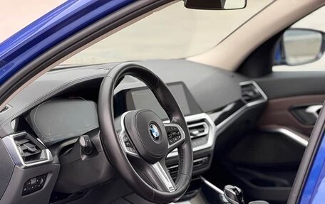 BMW 3 серия, 2022 год, 2 730 000 рублей, 9 фотография