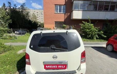 Nissan Pathfinder, 2011 год, 2 100 000 рублей, 4 фотография