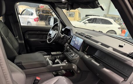 Land Rover Defender II, 2024 год, 8 500 000 рублей, 4 фотография