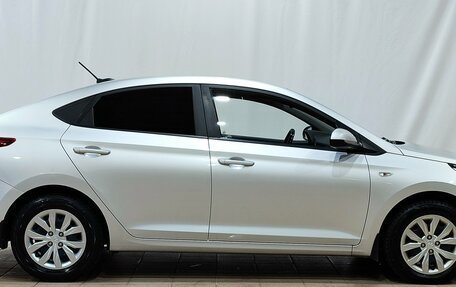 Hyundai Solaris II рестайлинг, 2017 год, 1 100 000 рублей, 4 фотография