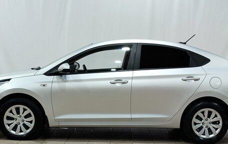 Hyundai Solaris II рестайлинг, 2017 год, 1 100 000 рублей, 8 фотография