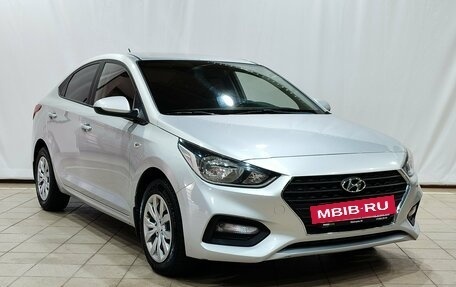 Hyundai Solaris II рестайлинг, 2017 год, 1 100 000 рублей, 3 фотография