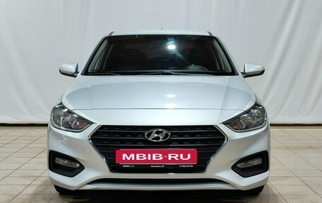 Hyundai Solaris II рестайлинг, 2017 год, 1 100 000 рублей, 2 фотография