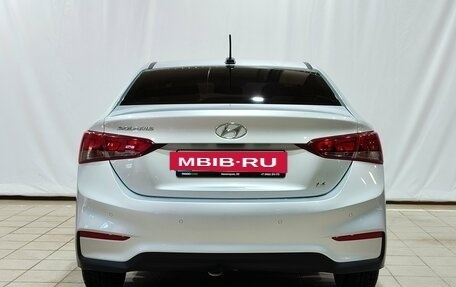 Hyundai Solaris II рестайлинг, 2017 год, 1 100 000 рублей, 6 фотография