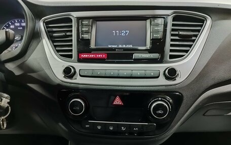 Hyundai Solaris II рестайлинг, 2017 год, 1 100 000 рублей, 16 фотография