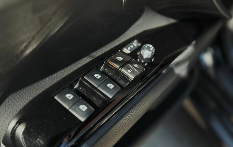 Toyota Camry, 2020 год, 2 350 000 рублей, 9 фотография