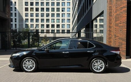 Toyota Camry, 2020 год, 2 350 000 рублей, 4 фотография