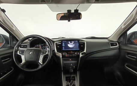 Mitsubishi L200 IV рестайлинг, 2022 год, 3 790 000 рублей, 11 фотография