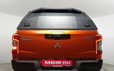Mitsubishi L200 IV рестайлинг, 2022 год, 3 790 000 рублей, 6 фотография