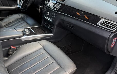 Mercedes-Benz E-Класс, 2015 год, 2 300 000 рублей, 11 фотография
