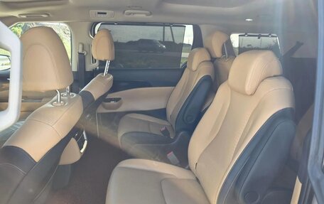 KIA Carnival, 2023 год, 5 000 000 рублей, 17 фотография