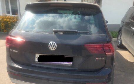 Volkswagen Tiguan II, 2019 год, 3 400 000 рублей, 5 фотография