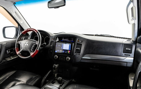 Mitsubishi Pajero IV, 2011 год, 1 599 000 рублей, 10 фотография