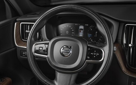 Volvo XC60 II, 2021 год, 3 999 000 рублей, 10 фотография