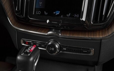 Volvo XC60 II, 2021 год, 3 999 000 рублей, 18 фотография
