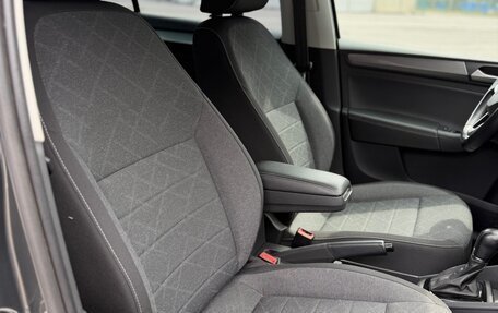 Volkswagen Polo VI (EU Market), 2021 год, 1 680 000 рублей, 13 фотография