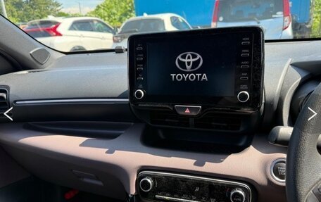 Toyota Yaris XP150 рестайлинг, 2023 год, 1 600 000 рублей, 9 фотография