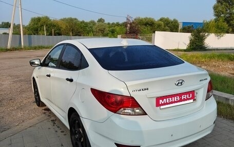 Hyundai Solaris II рестайлинг, 2013 год, 450 000 рублей, 4 фотография