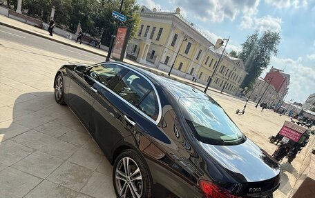 Mercedes-Benz E-Класс, 2022 год, 4 950 000 рублей, 4 фотография