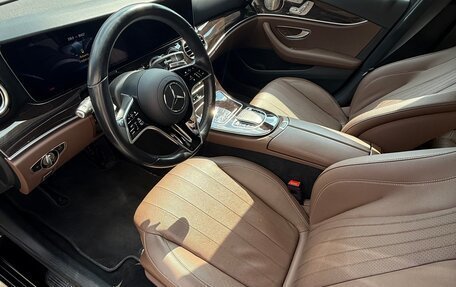 Mercedes-Benz E-Класс, 2022 год, 4 950 000 рублей, 10 фотография