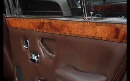 Rolls-Royce Silver Shadow, 1979 год, 11 500 000 рублей, 13 фотография
