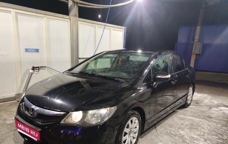 Honda Civic VIII, 2009 год, 825 000 рублей, 3 фотография