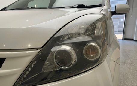 Toyota ISis I, 2010 год, 900 000 рублей, 10 фотография