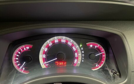 Toyota ISis I, 2010 год, 900 000 рублей, 20 фотография