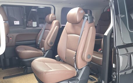 Hyundai Grand Starex Grand Starex I рестайлинг 2, 2020 год, 3 855 005 рублей, 26 фотография
