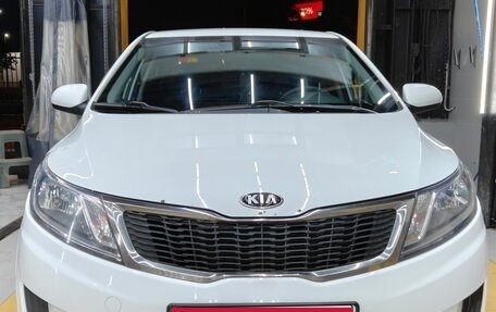 KIA Rio III рестайлинг, 2013 год, 945 000 рублей, 1 фотография