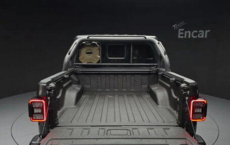 Jeep Gladiator, 2022 год, 5 100 000 рублей, 28 фотография