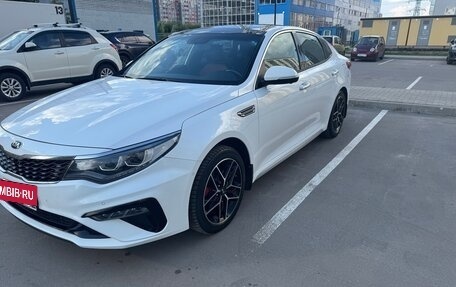 KIA Optima IV, 2018 год, 2 399 999 рублей, 2 фотография