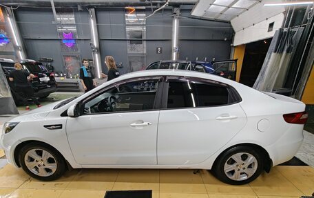 KIA Rio III рестайлинг, 2013 год, 945 000 рублей, 11 фотография