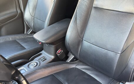 Mitsubishi Outlander III рестайлинг 3, 2013 год, 995 000 рублей, 10 фотография