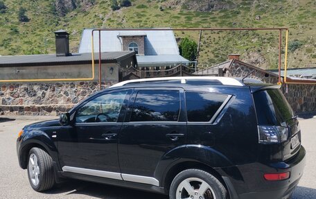 Mitsubishi Outlander III рестайлинг 3, 2008 год, 1 380 000 рублей, 6 фотография