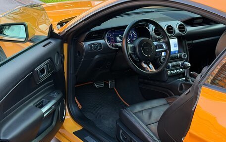 Ford Mustang VI рестайлинг, 2022 год, 4 580 000 рублей, 7 фотография