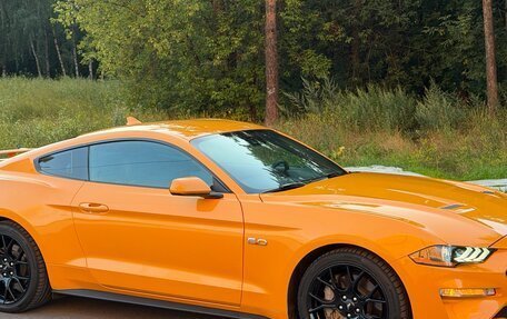 Ford Mustang VI рестайлинг, 2022 год, 4 580 000 рублей, 6 фотография