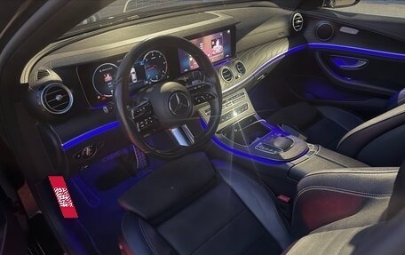Mercedes-Benz E-Класс, 2022 год, 4 000 000 рублей, 5 фотография