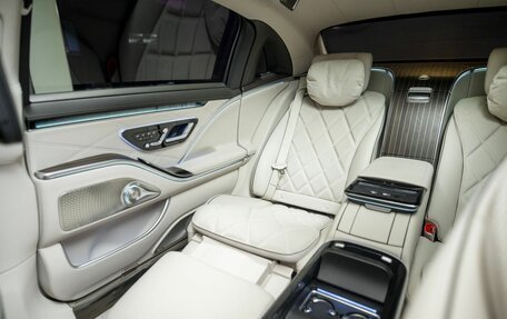 Mercedes-Benz Maybach S-Класс, 2023 год, 30 000 000 рублей, 13 фотография