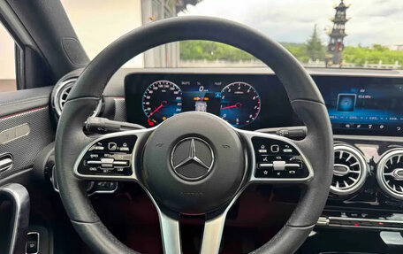 Mercedes-Benz A-Класс, 2023 год, 2 100 000 рублей, 9 фотография